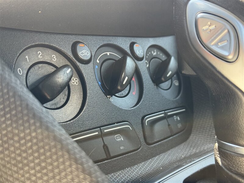 2016 Ford Transit Connect XL - Photo 19 - North Platte, NE 69101