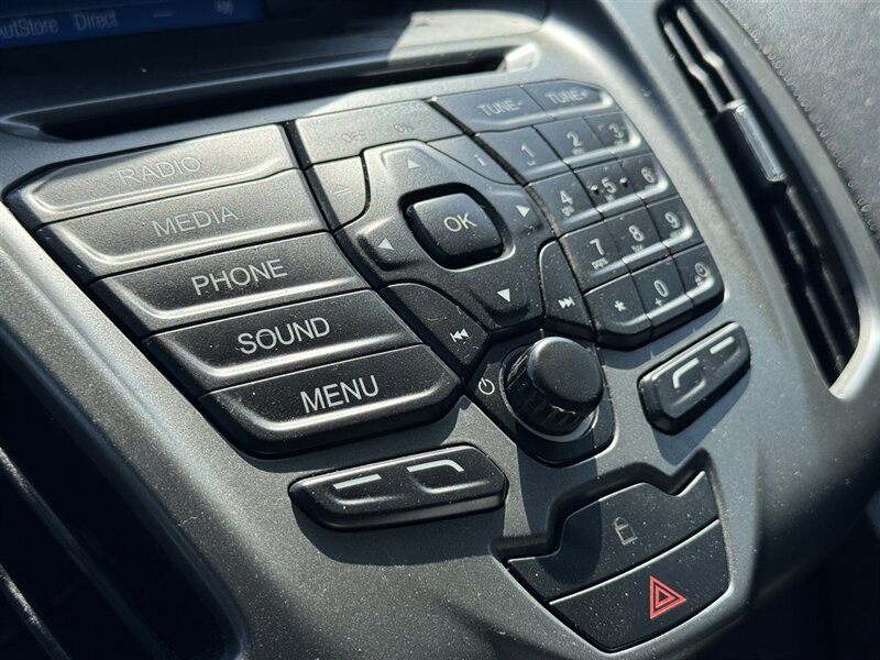 2016 Ford Transit Connect XL - Photo 17 - North Platte, NE 69101