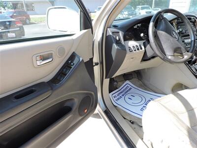 2003 Toyota Highlander   - Photo 16 - Grand Island, NE 68801