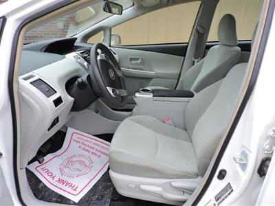 2014 Toyota Prius v Two   - Photo 9 - Kearney, NE 68847