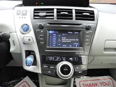2014 Toyota Prius v Two   - Photo 17 - Kearney, NE 68847