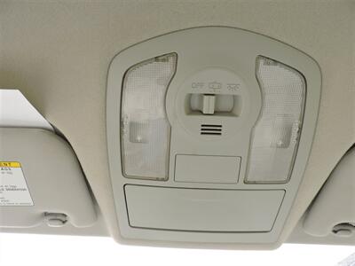 2014 Toyota Prius v Two   - Photo 19 - Kearney, NE 68847