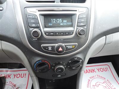 2017 Hyundai ACCENT SE   - Photo 14 - Kearney, NE 68847