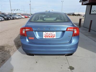2014 Volvo S60 T5   - Photo 6 - Lexington, NE 68850