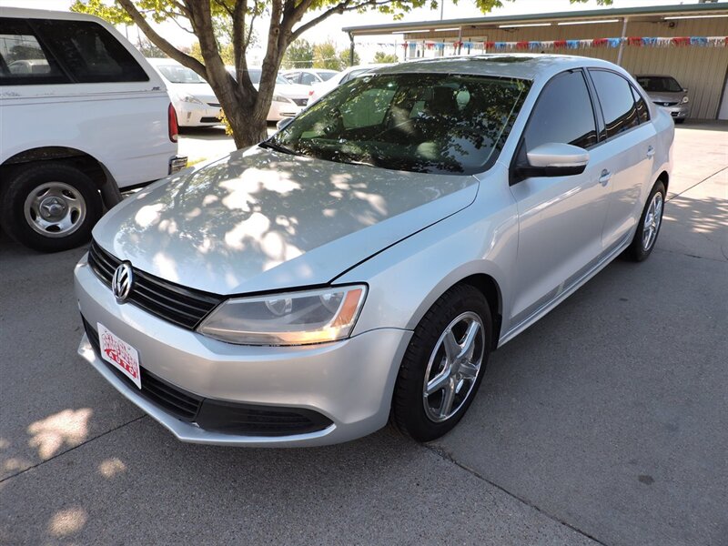 2011 Volkswagen Jetta SE  