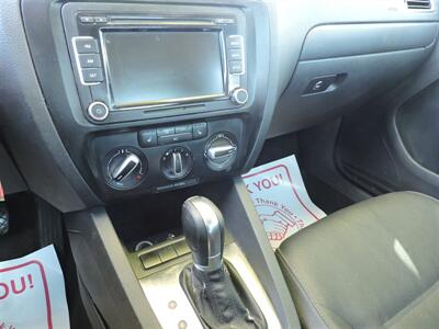 2011 Volkswagen Jetta SE   - Photo 16 - Kearney, NE 68847