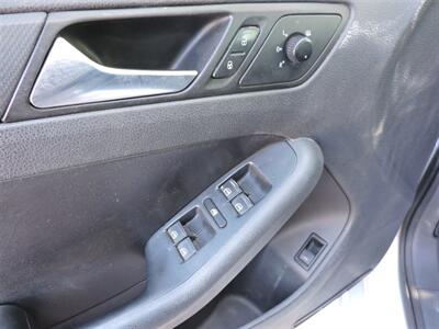 2011 Volkswagen Jetta SE   - Photo 14 - Kearney, NE 68847
