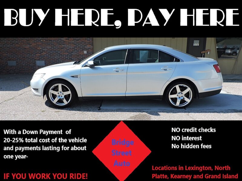2012 Ford Taurus SEL - Photo 1 - Kearney, NE 68847