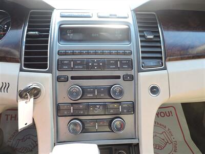 2012 Ford Taurus SEL   - Photo 16 - Kearney, NE 68847