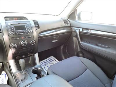 2012 Kia Sorento LX   - Photo 11 - Kearney, NE 68847