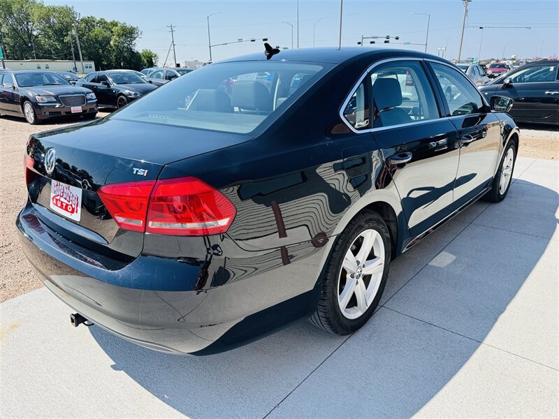 2015 Volkswagen Passat 1.8T S - Photo 5 - Lexington, NE 68850