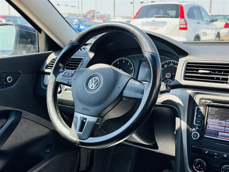 2015 Volkswagen Passat 1.8T S - Photo 12 - Lexington, NE 68850