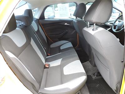 2012 Ford Focus SE   - Photo 11 - Lexington, NE 68850