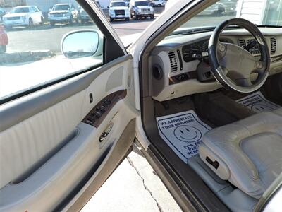 2002 Buick Park Avenue   - Photo 12 - Grand Island, NE 68801