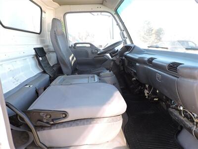2006 GMC W4500 - Photo 9 - Lexington, NE 68850