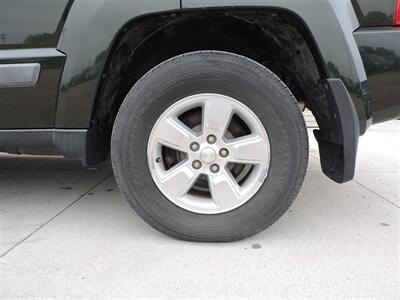 2011 Jeep Liberty Sport   - Photo 8 - Lexington, NE 68850