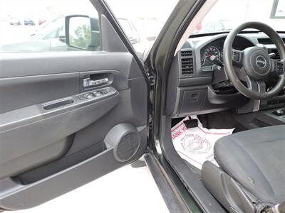 2011 Jeep Liberty Sport   - Photo 15 - Lexington, NE 68850