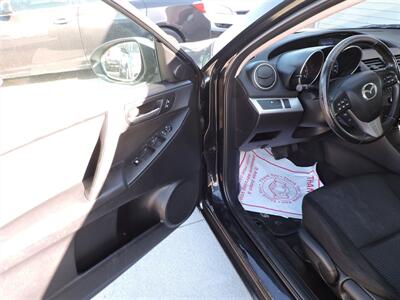 2012 Mazda Mazda3 i Touring   - Photo 15 - Lexington, NE 68850