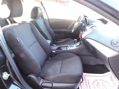 2012 Mazda Mazda3 i Touring   - Photo 10 - Lexington, NE 68850