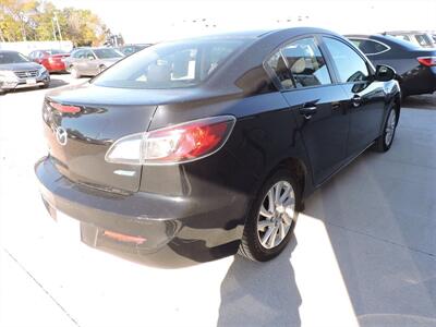 2012 Mazda Mazda3 i Touring   - Photo 5 - Lexington, NE 68850