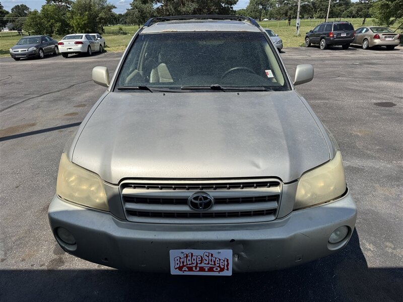2003 Toyota Highlander - Photo 4 - Grand Island, NE 68801
