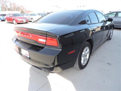 2014 Dodge Charger SE - Photo 5 - Lexington, NE 68850