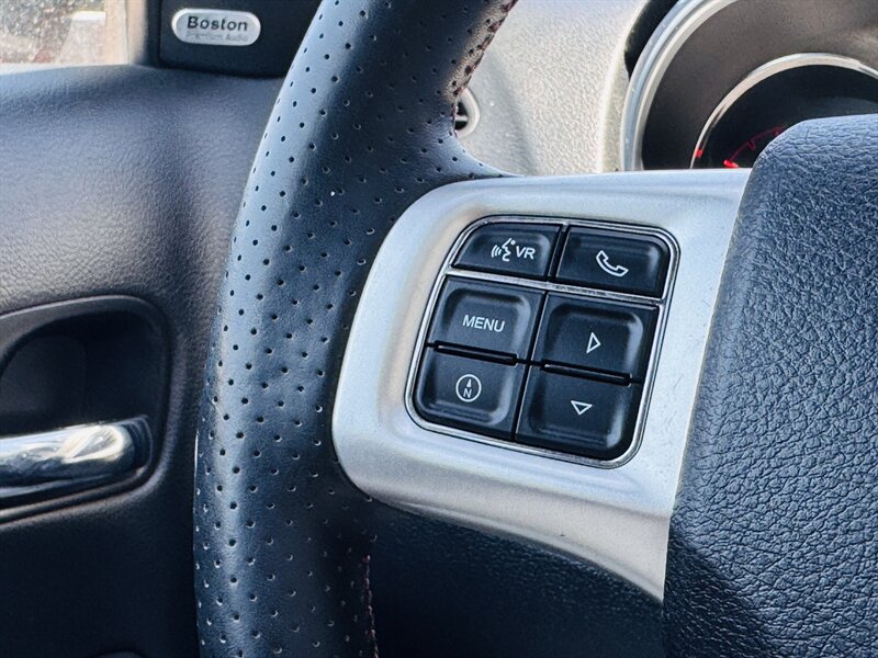 2013 Dodge Avenger R/T - Photo 15 - Lexington, NE 68850