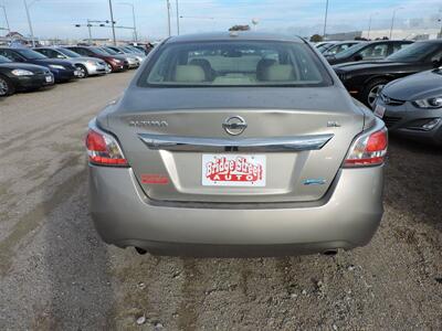 2014 Nissan Altima 2.5   - Photo 6 - Lexington, NE 68850