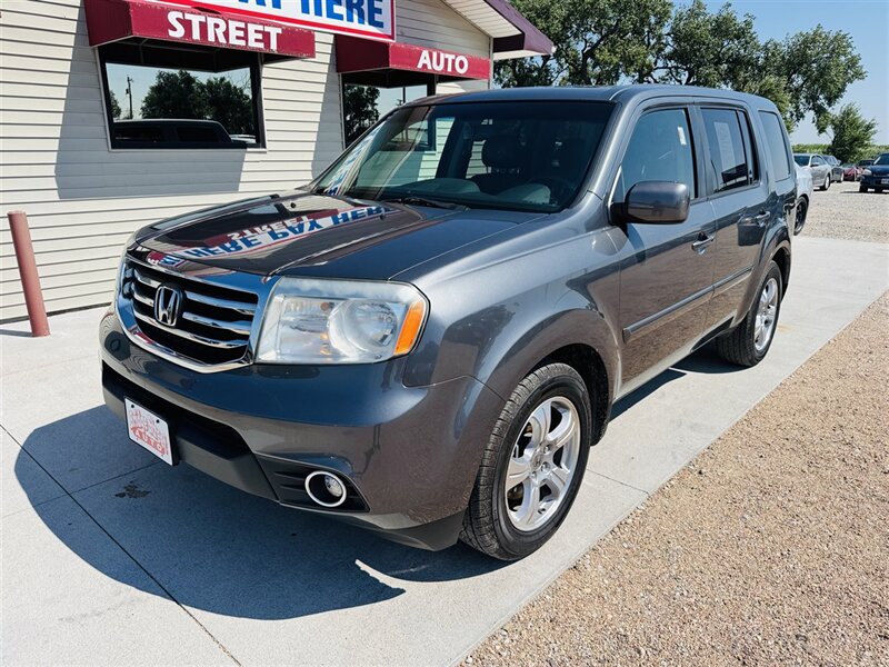 2012 Honda Pilot EX-L w/Navi - Photo 5 - Lexington, NE 68850