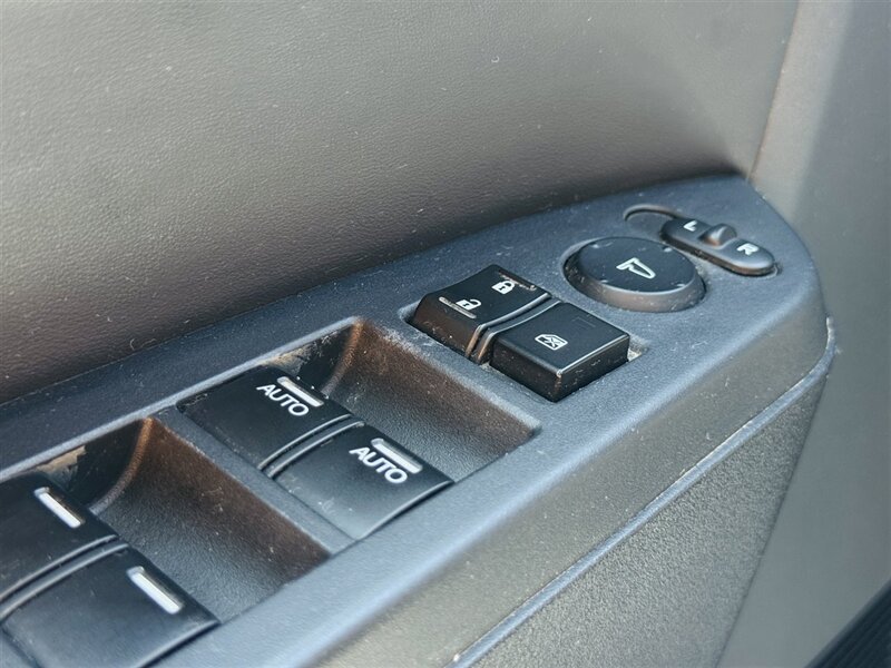 2012 Honda Pilot EX-L w/Navi - Photo 15 - Lexington, NE 68850