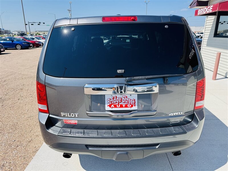 2012 Honda Pilot EX-L w/Navi - Photo 7 - Lexington, NE 68850