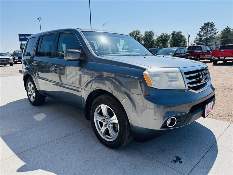 2012 Honda Pilot EX-L w/Navi - Photo 2 - Lexington, NE 68850