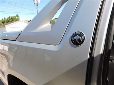 2013 Chevrolet Avalanche LT Black Diamond   - Photo 13 - Kearney, NE 68847