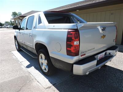 2013 Chevrolet Avalanche LT Black Diamond   - Photo 7 - Kearney, NE 68847