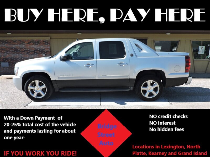 2013 Chevrolet Avalanche LT Black Diamond - Photo 1 - Kearney, NE 68847