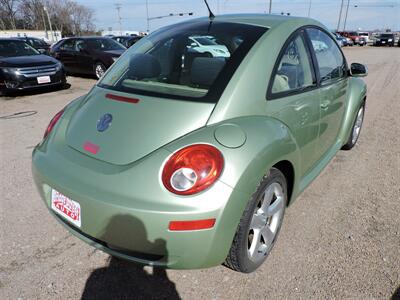 2006 Volkswagen Beetle 2.5   - Photo 5 - Lexington, NE 68850