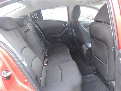 2017 Mazda Mazda3 Sport   - Photo 11 - Lexington, NE 68850