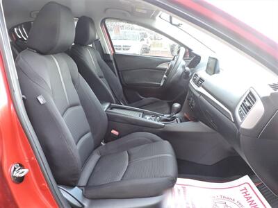 2017 Mazda Mazda3 Sport   - Photo 10 - Lexington, NE 68850