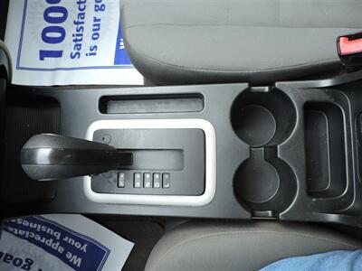 2009 Ford Escape XLS   - Photo 18 - Lexington, NE 68850