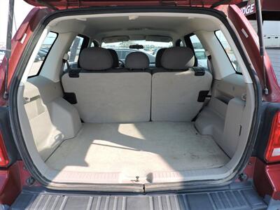 2009 Ford Escape XLS   - Photo 12 - Lexington, NE 68850