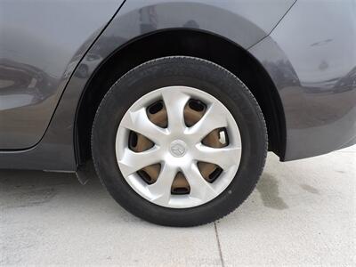 2015 Mazda Mazda3 i Sport   - Photo 8 - Lexington, NE 68850