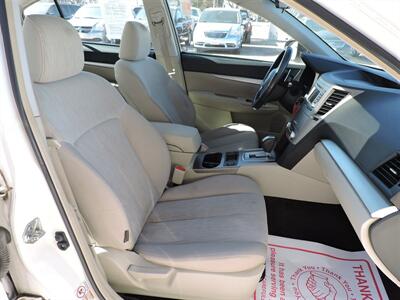 2013 Subaru Legacy 2.5i Premium   - Photo 10 - Lexington, NE 68850