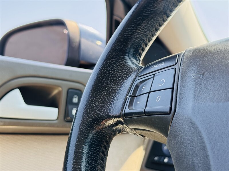 2007 Volvo S40 2.4i - Photo 16 - Lexington, NE 68850