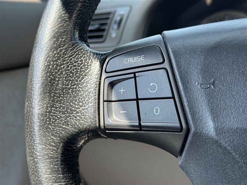 2007 Volvo S40 2.4i - Photo 12 - Grand Island, NE 68801