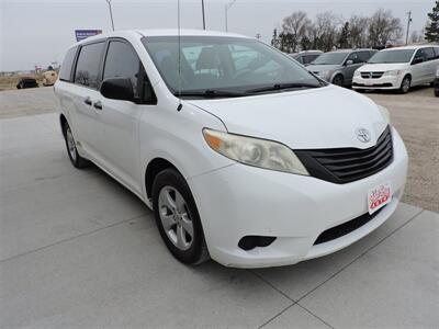 2011 Toyota Sienna Base 7-Passenger   - Photo 4 - Lexington, NE 68850