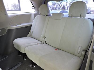 2011 Toyota Sienna Base 7-Passenger   - Photo 14 - Lexington, NE 68850
