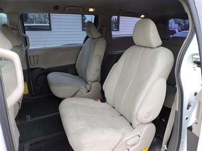 2011 Toyota Sienna Base 7-Passenger   - Photo 13 - Lexington, NE 68850