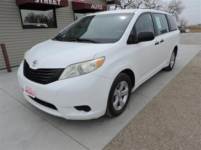 2011 Toyota Sienna Base 7-Passenger   - Photo 2 - Lexington, NE 68850