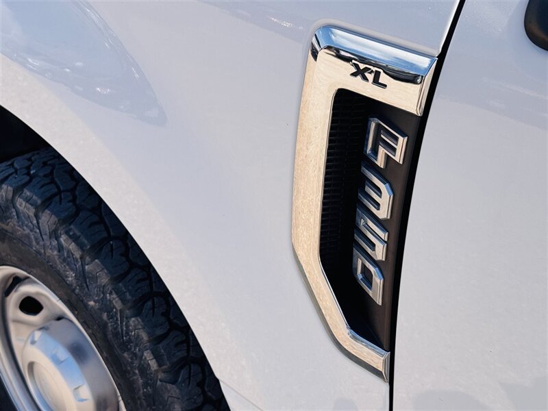 2019 Ford F-350 XL - Photo 9 - Lexington, NE 68850
