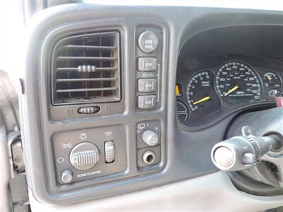 2001 Chevrolet Suburban 1500 LS   - Photo 16 - Lexington, NE 68850